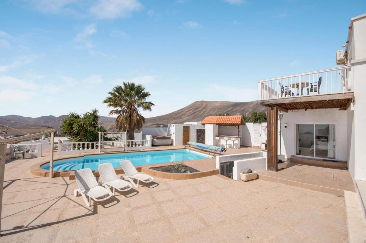 Vila Casa Nira Mácher Exteriér fotografie